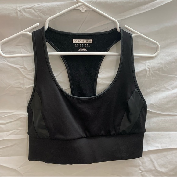 Black Sports Bra Forever 21 Athleisure Crop Top - Picture 5 of 7
